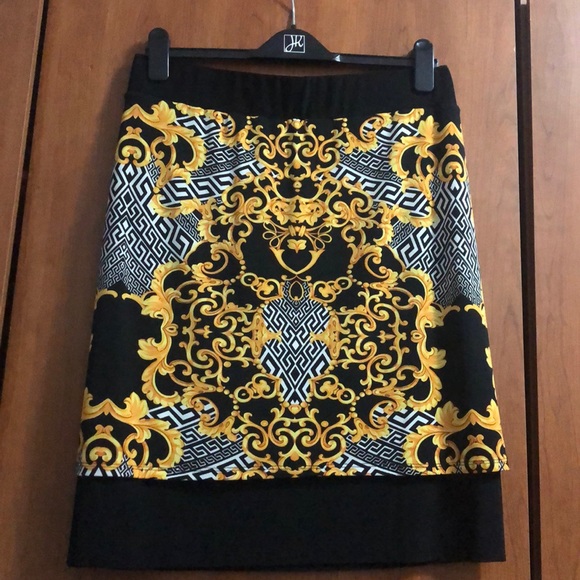 Skirt - Picture 3 of 3